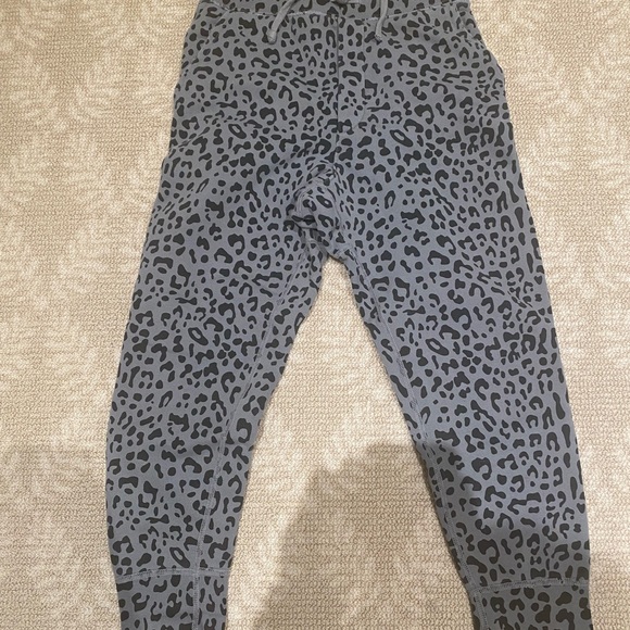 Nili Lotan Nolan pant in Cloud Grey Leopard size xs - Picture 2 of 4